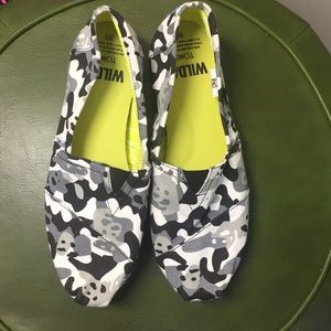 Toms Panda Canvas Shoes